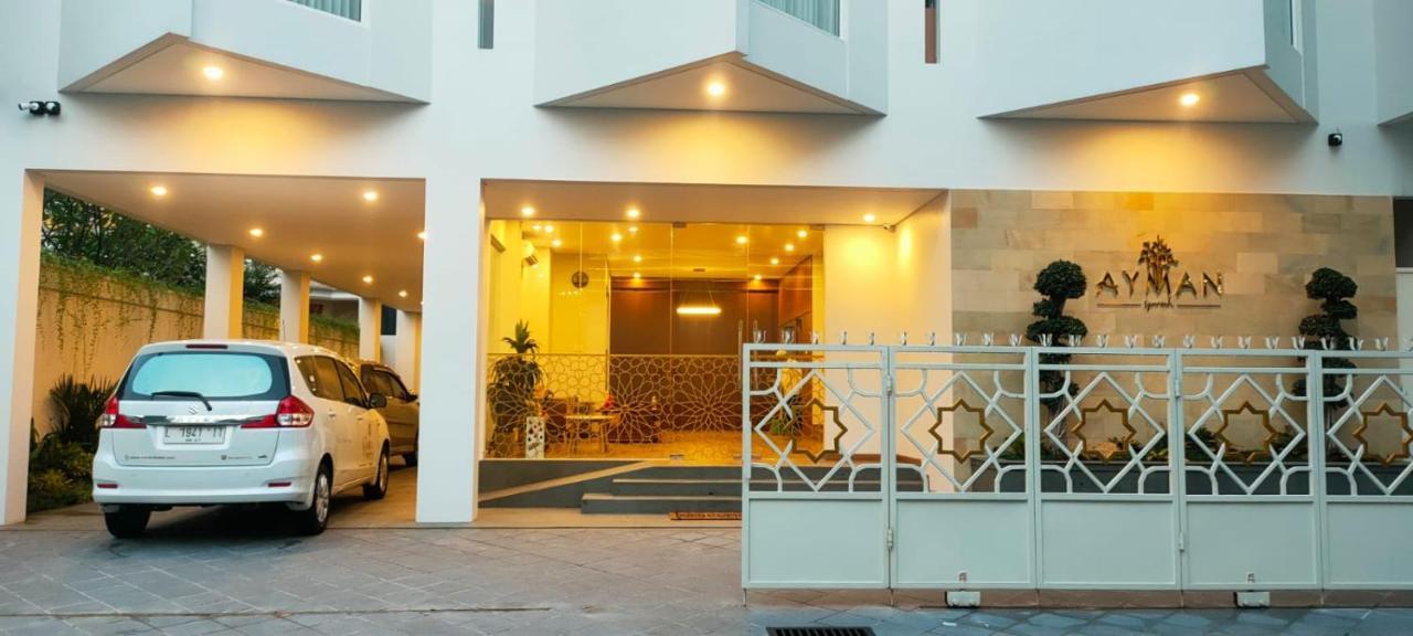 Ayman Syariah Hotel Sorabaya Extérieur photo